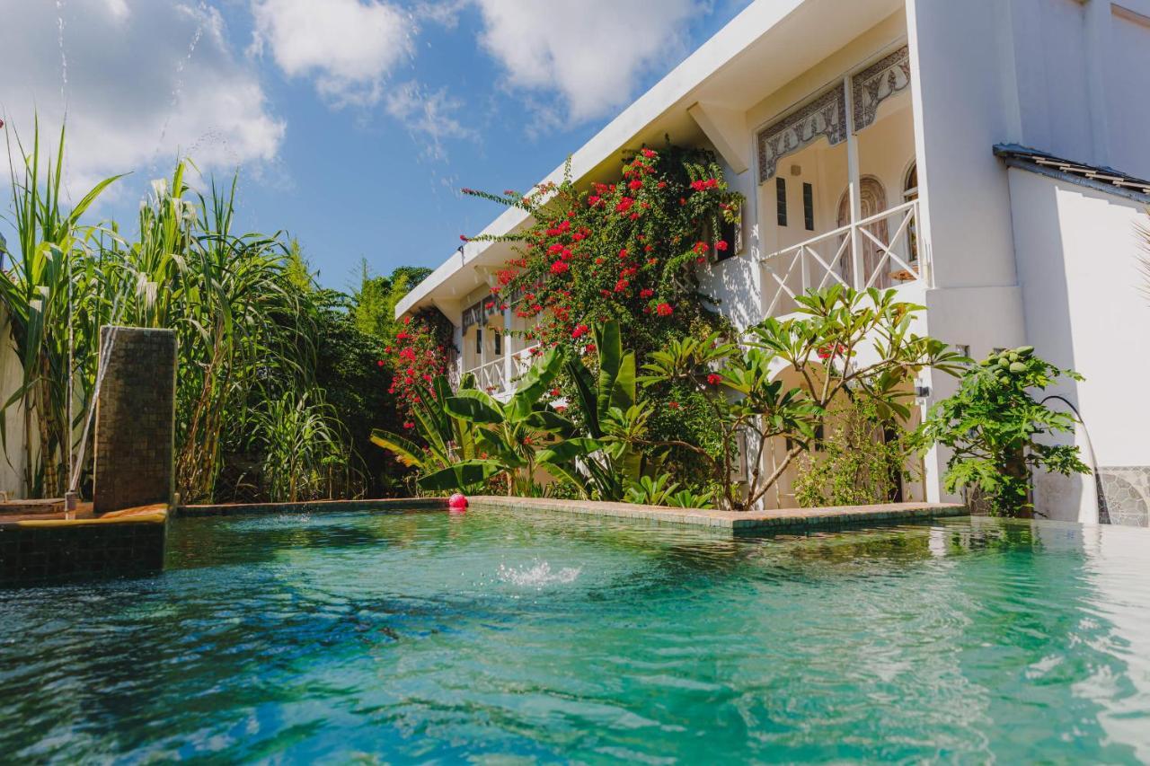 Isla Indah Retreat Boutique Hotel Nusa Lembongan  Exterior photo