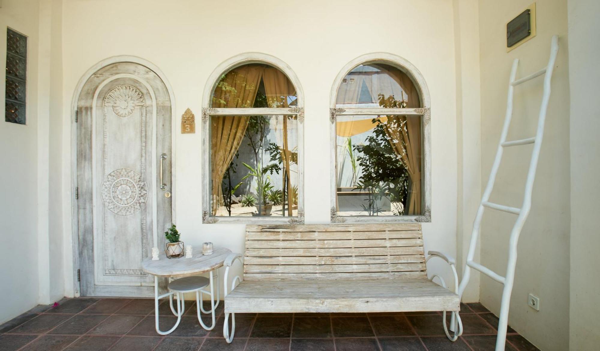 Isla Indah Retreat Boutique Hotel Nusa Lembongan  Exterior photo